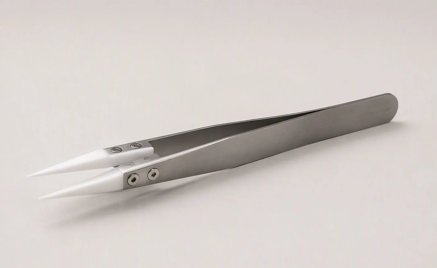 ESD Ceramic Tweezers — custom technical ceramic parts by Xingwei Ceramics