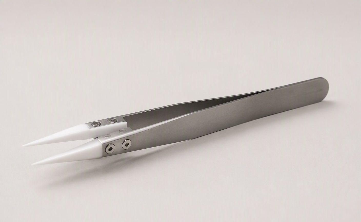 ESD Ceramic Tweezers — custom technical ceramic parts by Xingwei Ceramics